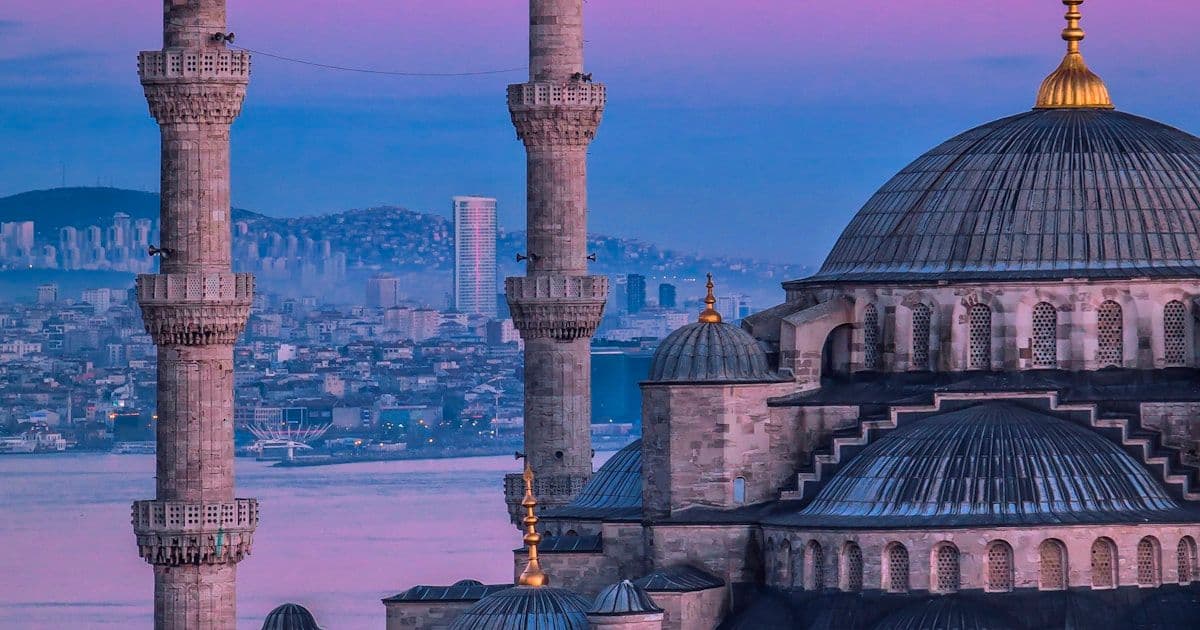 Fake Reviews in Medical Tourism: How to Spot Them and Find Real Ones